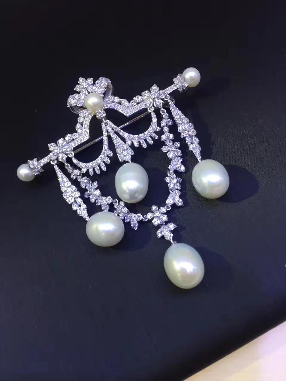 Cheap pearl brooch pin