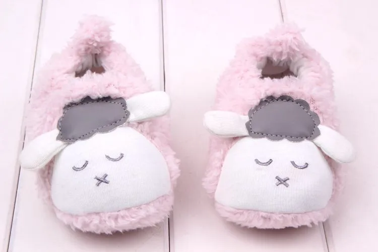 Осень и winnter Новый стиль 0-12 месяцев младенческой Детские Обувь для девочек Обувь для мальчиков милый 3D мультфильм овец плюшевые теплые