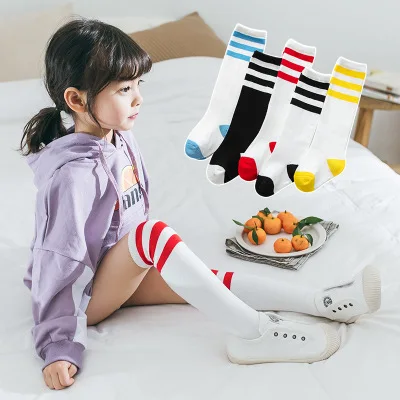 Meias de Futebol Meninos das Meninas do Bebê 2020 de Futebol do Bebê Crianças Joelho Meias Altas Listradas Esportes Algodão Sock Polainas Infantis