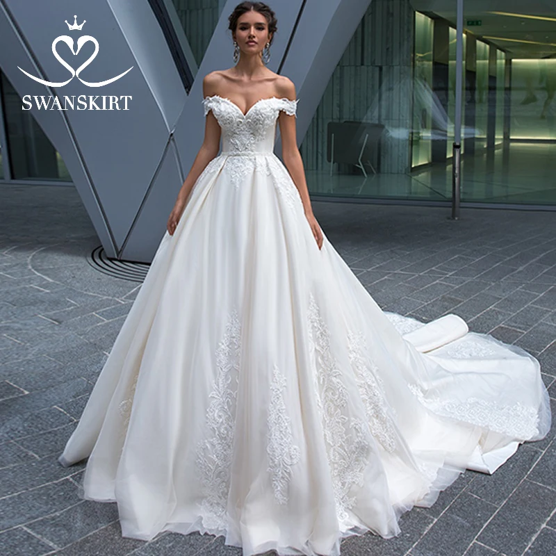 

Sweetheart Off the Shoulder Wedding Dress 2019 Swanskirt Graceful Appliques Beaded Princess Bride Gown vestido de noiva F125