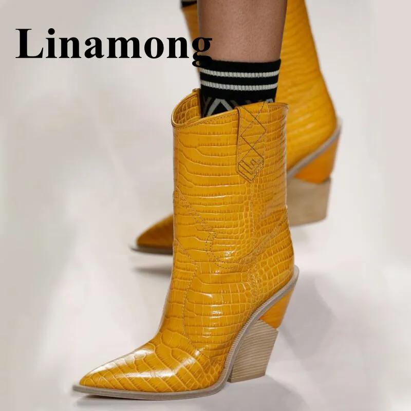 Новейшая зимняя обувь; Лидер продаж; Модные женские короткие ботинки из натуральной кожи на танкетке с острым носком на высоком каблуке без ... Новейшая зимняя обувь; Лидер продаж; Модные женские короткие ботинки из натуральной кожи на танкетке с острым носком на высоком каблуке без ...