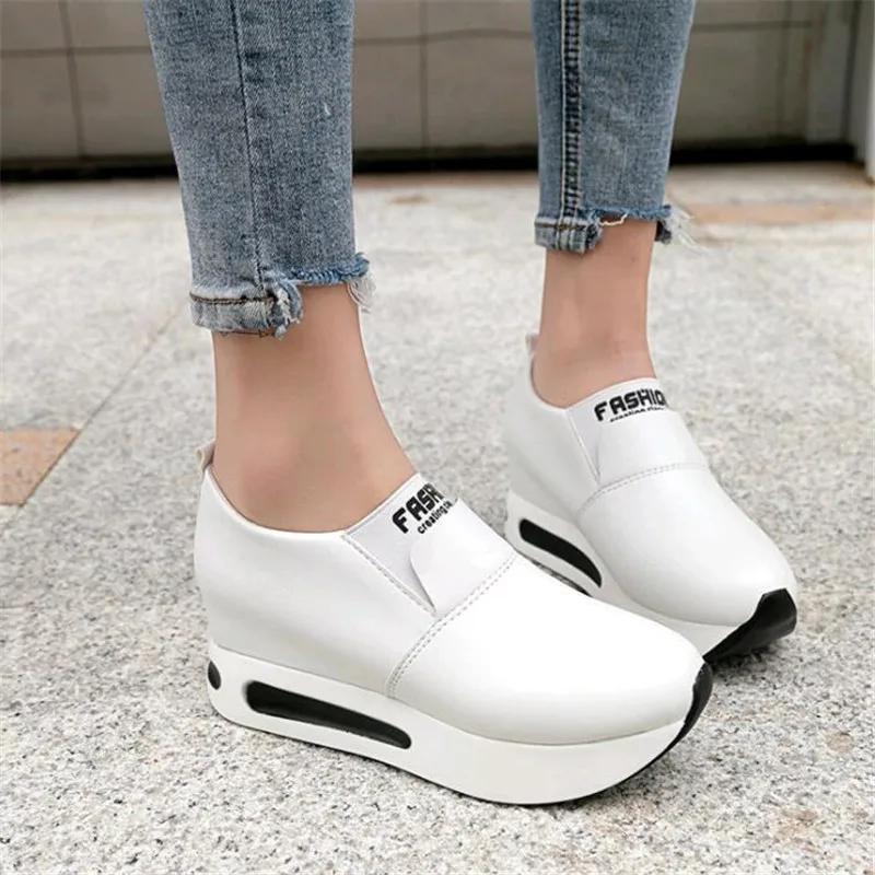 

2019 Summer New Breathable White Sport Shoes for Female A Pedal Shoes Lazy Shoes Women Running Shoes Sneakers
