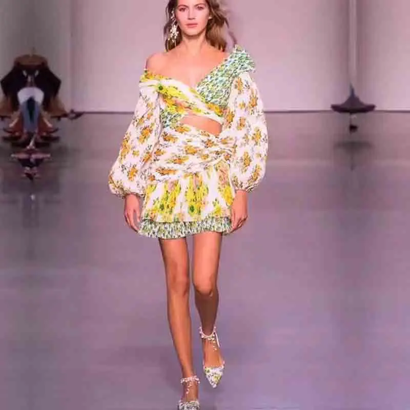 

Runway Designer Woman Sexy Mini Dress Slanted Shoulders Lantern Sleeve Exposed Waist Pleated Print Short Dress Party Vestidos