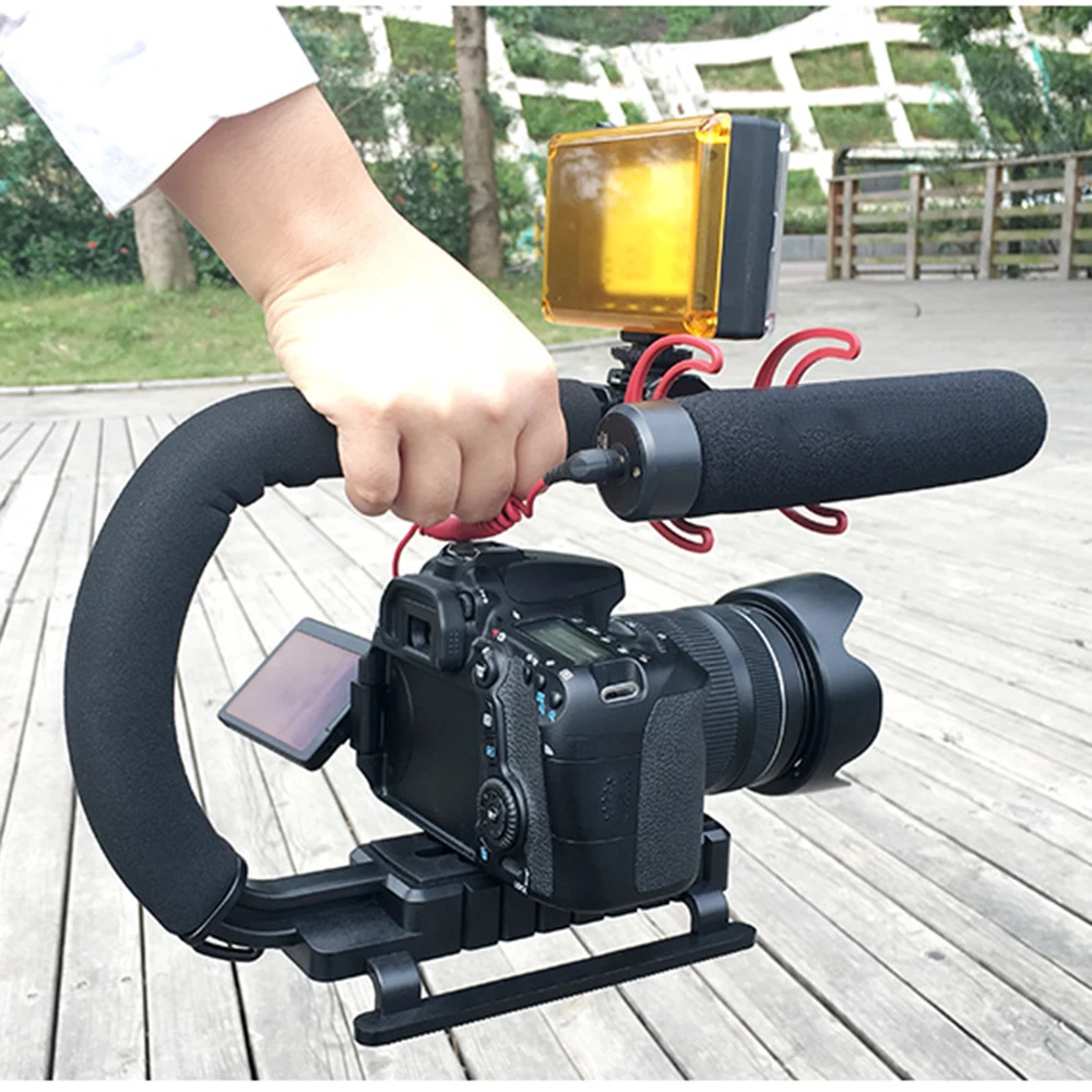 

Universal C-Shape Handheld Phone Camera Holder Bracket Clamp Stand with 3* Cold Shoes 1/4 Screw