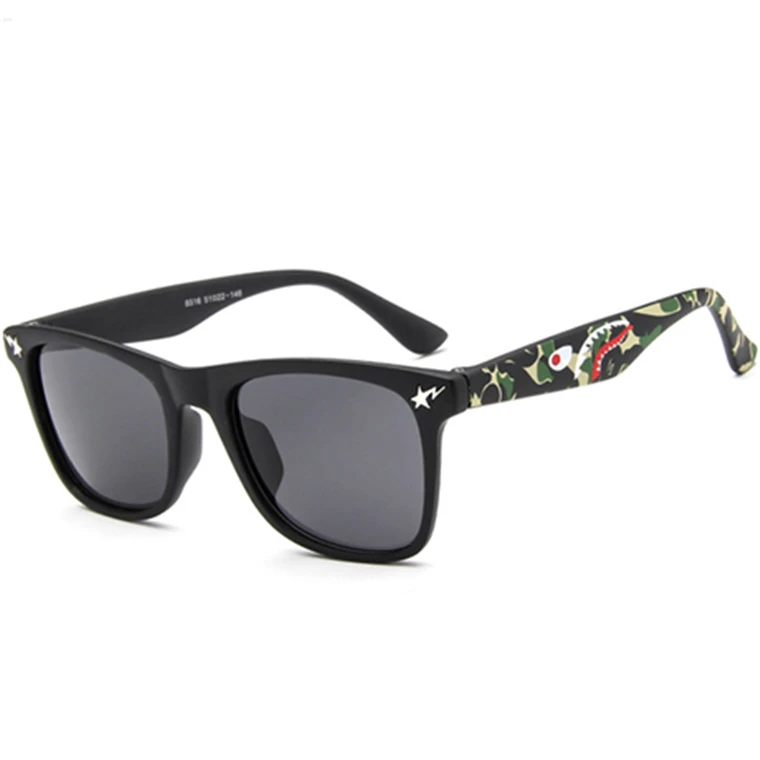 UCOOL, Детские камуфляжные солнцезащитные очки для девочек и мальчиков, зеркальное покрытие, очки с принтом акулы на ноге, защита от уф400 лучей, oculos de sol - Цвет линз: Серый
