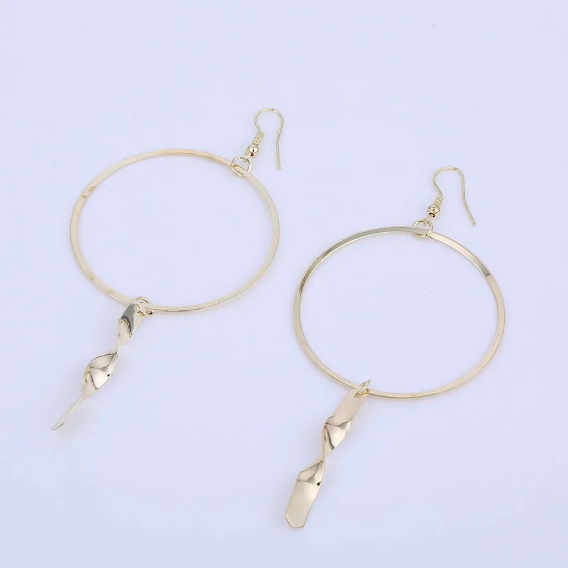 Women Fashion Geometric Circle Round Dangle Earrings Gold Color and Silver Plated Metal Twisted Dangling Earrings Party Jewelry (3)