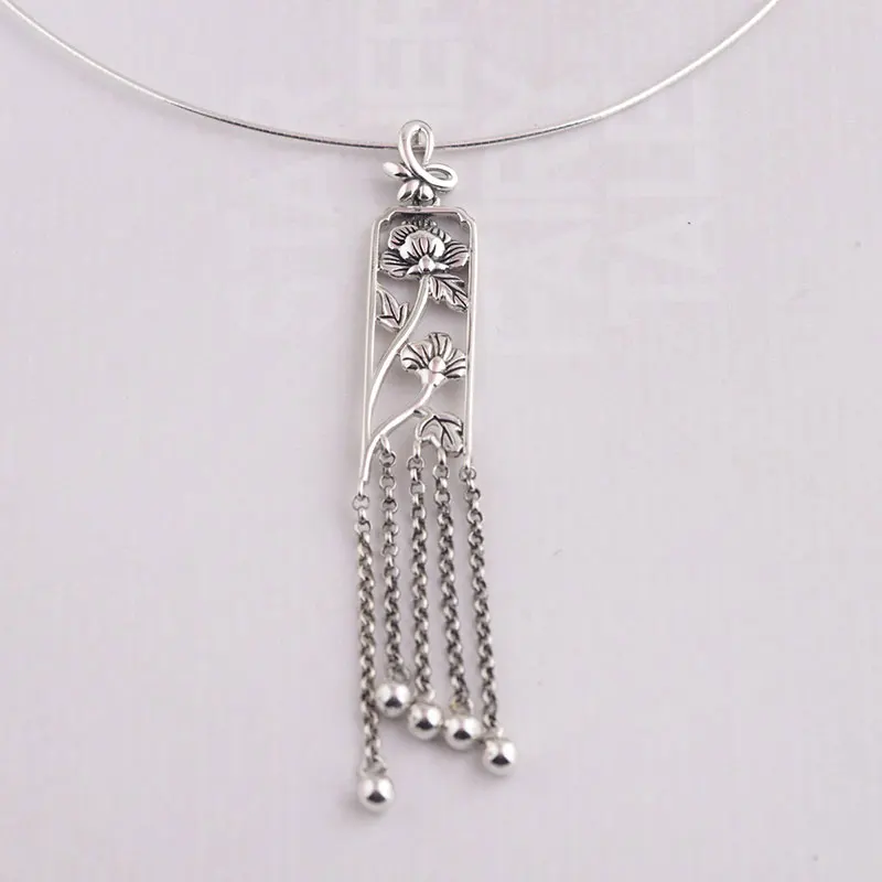 3646050144_1920852753