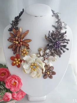 

A-4307 Beauty Handmade Shell Flower necklace Jewelry