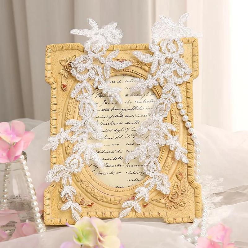 4 Pieces Exquisite Lace Applique Embellishment Flower Wedding Fabric