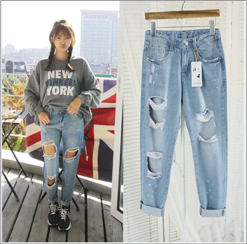 baggy distressed boyfriend jeans