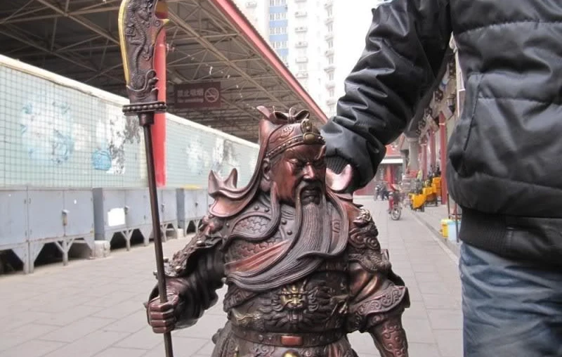 

27"Chinese temple Pure Red Bronze famous Nine Dragon Guan Gong warrior statuary