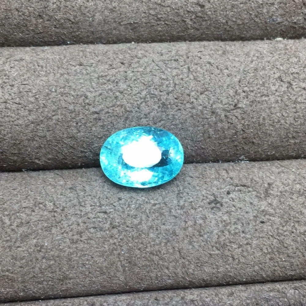 

Paraiba tourmaline is 5.36 CT net weight Specification: 13.06mm*9.52mm*6.46mm A jewel worth being collectors