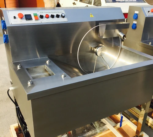 commercial electric 30KG chocolate melting machine chocolate tempering machine Chocolate melter furnace include vibration table