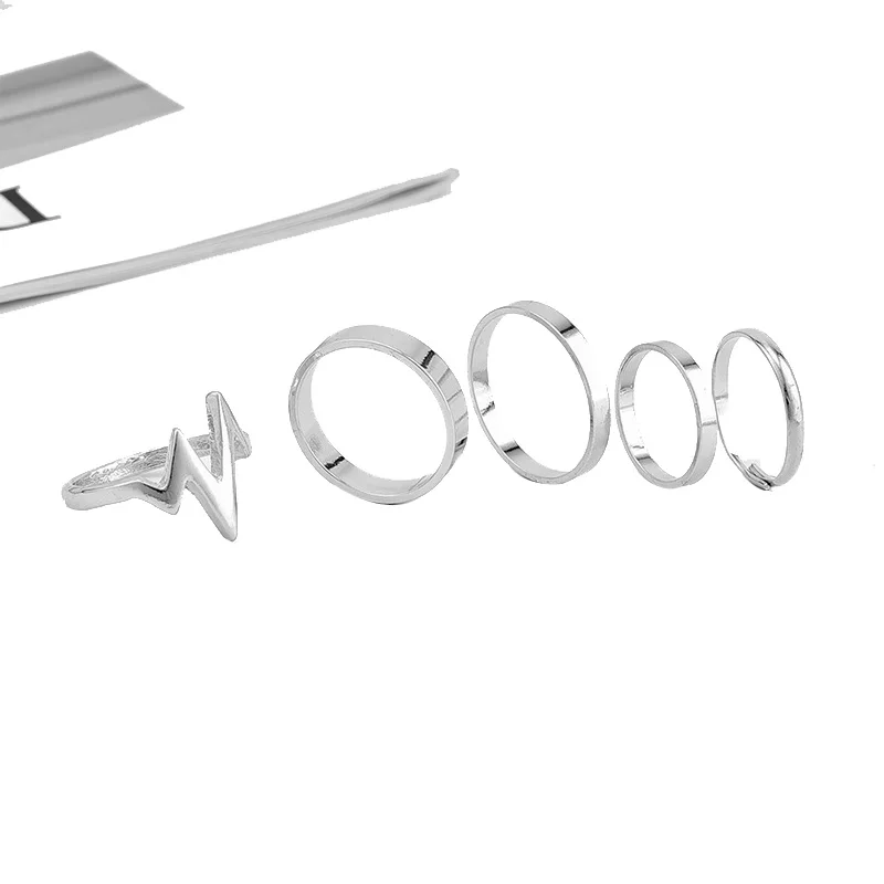 7762759102_1183610382