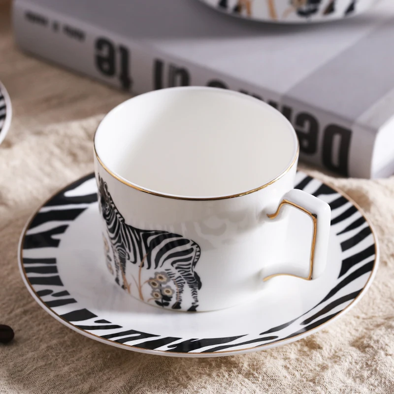 250 мл Роскошные Зебра стиль керамические костяного фарфора кофе чай чашки и блюдца с золотой линией