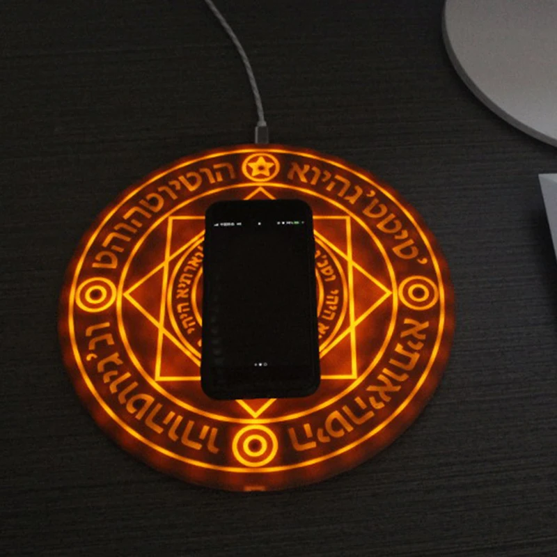 

Magic Array Wireless Charger Qi Wireless 5W/10W Fast Charger Charging Pad for iPhone X Samsung mobile phone