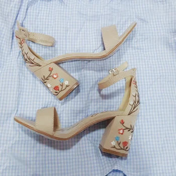 

Vogue Flower Embroider Women Sandals High Heel Summer Floral Sandals Thick Heel One Strap Elegant Sandals Women SWC0026