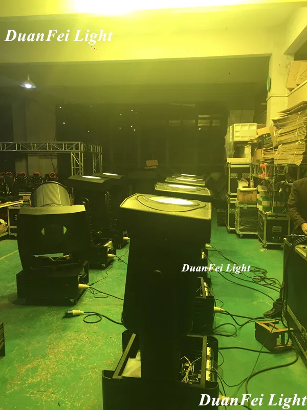 Discolor Moving Head Sky Search Light-16