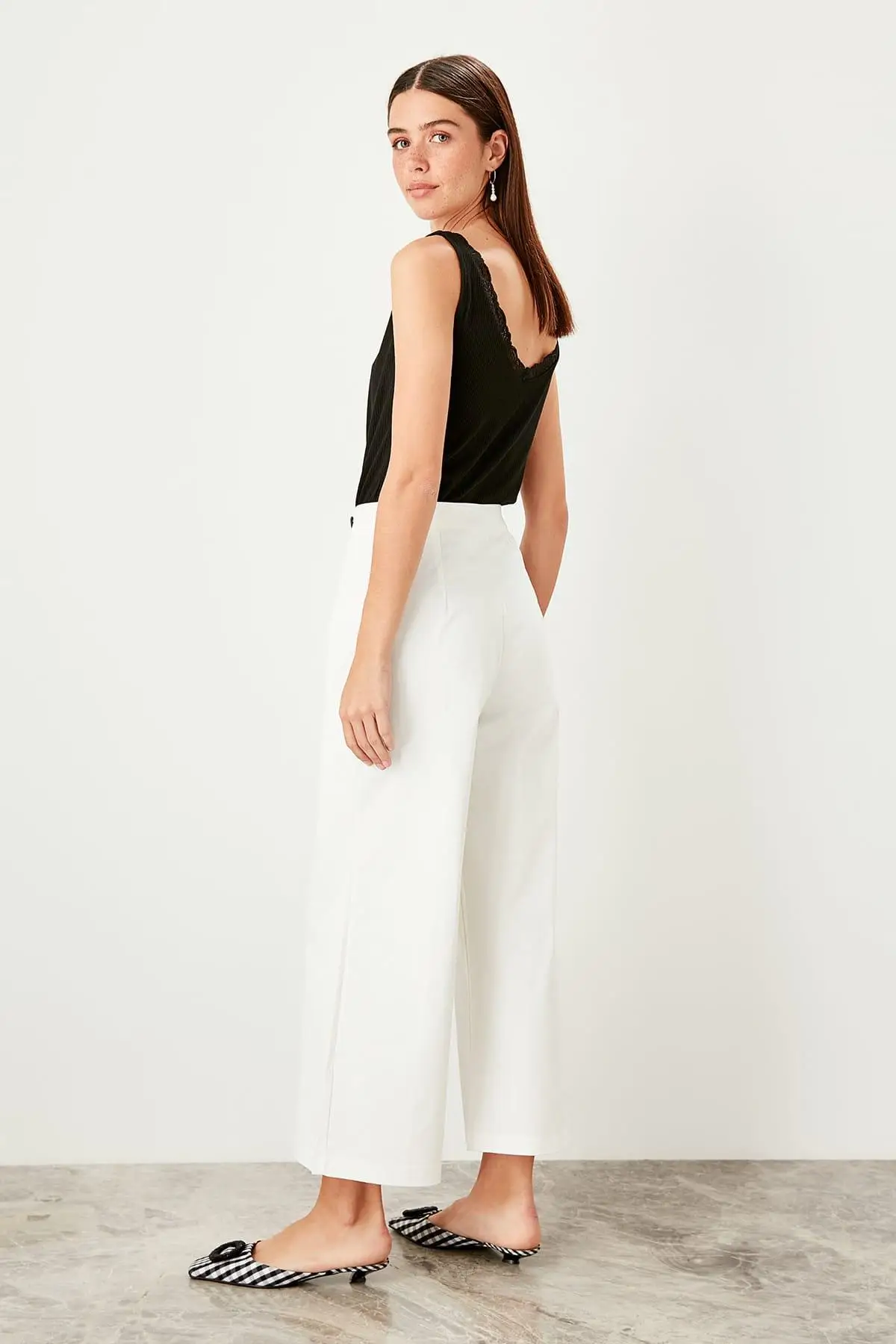 Trendyol белые брюки с пуговицами TWOSS19XM0280|Брюки |