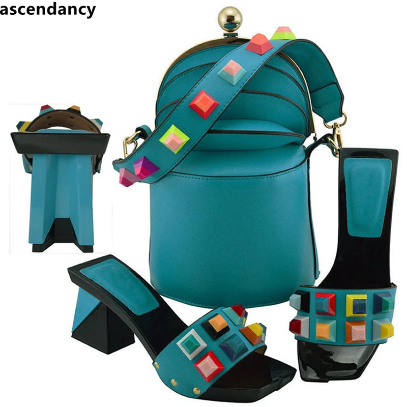 

New Arrival Sales In Women Matching Shoes and Bag Set Nigerian Women Wedding Shoes and Bag Set Decorated with Rivet Slip on Shoe