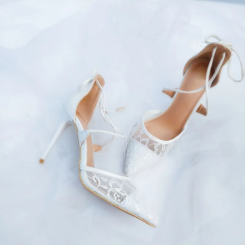 Princess white wedding shoes ladies tied with thin heel hollow dress, banquet high heel shoes, lace screen shallow single shoes