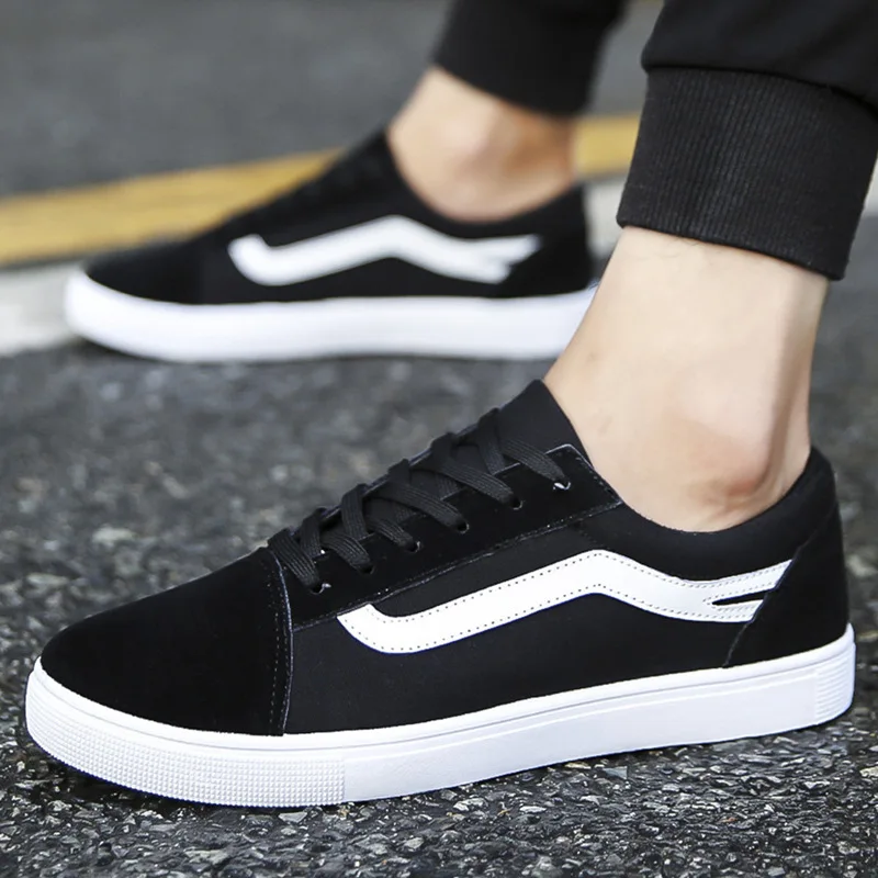 

Outdoor Shoes Men Sneakers Vulcanize Shoes Canvas Shoes Men Casual Sneakers Autumn