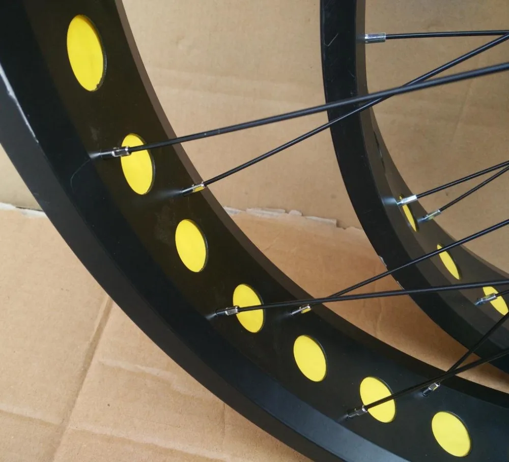 Cheap Kalosse aluminum alloy 26*4.0 tires fat bike wheels 21/24/27/30S cassette 26inch ball Hubs . Beach Bicycle wheels 12 Cheap Kalosse aluminum alloy 26*4.0 tires fat bike wheels 21/24/27/30S cassette 26inch ball Hubs . Beach Bicycle wheels 12