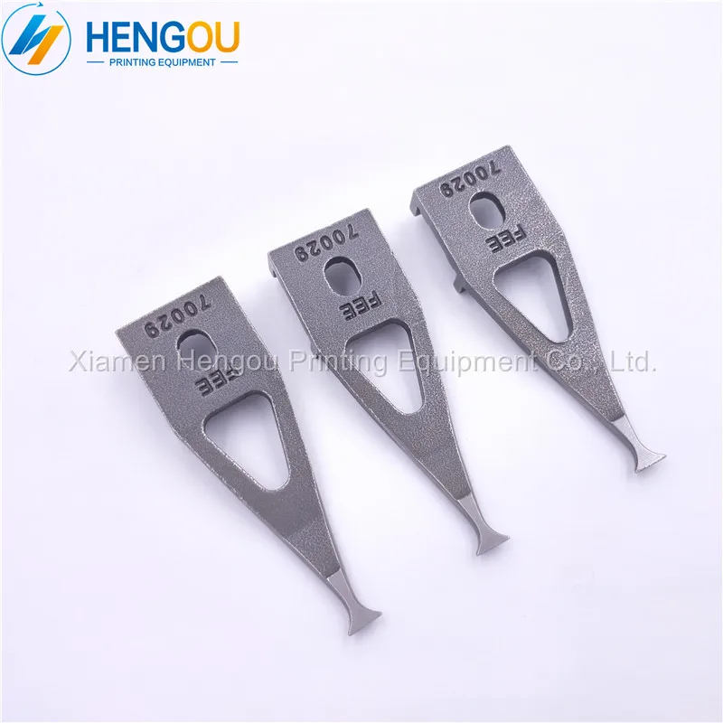 

2 Pieces Free Shipping Muller Martini Parts Hook Plate FEE 70029 Sewing machines Aster