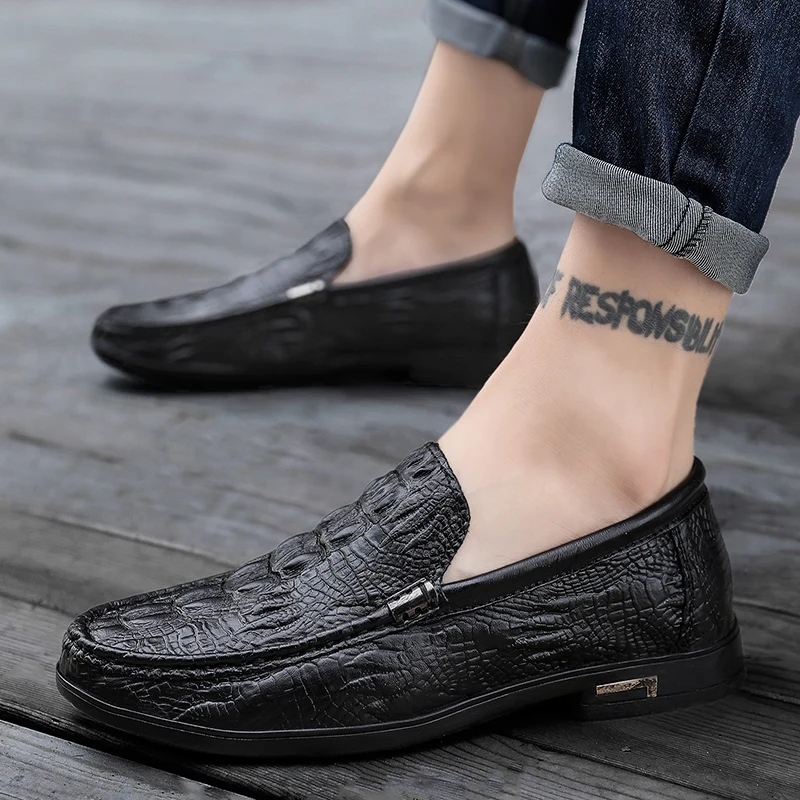 

Men Casual Flats shoes Fashion Genuine Leather loafers Soft Moccasins Brand slip on High Quality Breathable Men Shoes L4