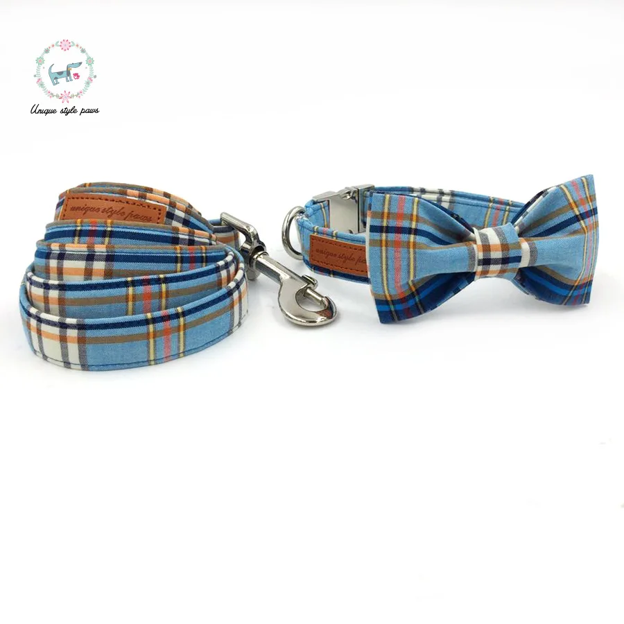 collar bow and leash