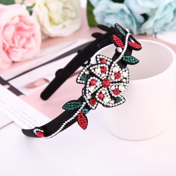 

2018 Korean Sweet Girl Creativity Simple Flowers HairBands for Fashion Women Shiny Rhinestone Headdress Hair Accessories