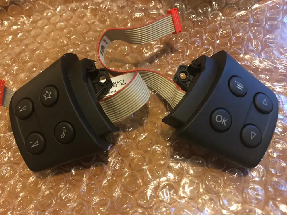 

One Pair Left and Right MFSW Steering Wheel Control Buttons for VW Golf Jetta MK5 Passat B6 1K0 959 537/538