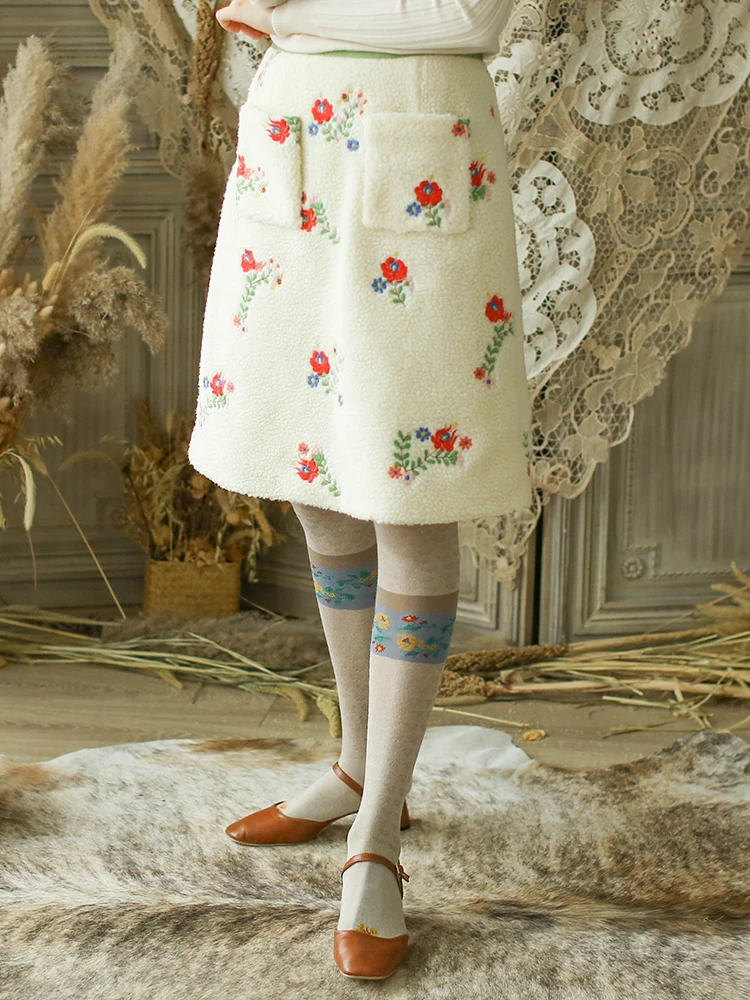 

LYNETTE'S CHINOISERIE Spring Winter Women Vintage Exquisite Embroidery Mori Girls Faux Lamb Fur Thick Skirts