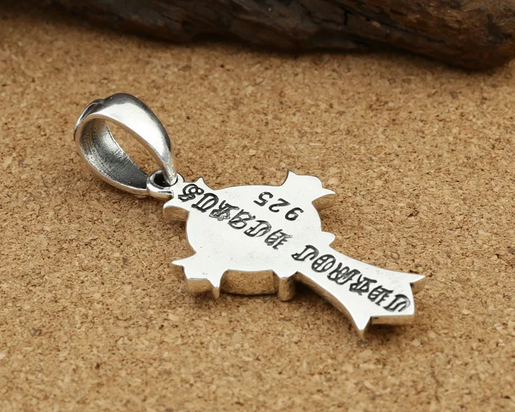 

A large number of wholesale manufacturers S925 sterling silver jewelry silver retro pop punk fashion men's Cross Pendant