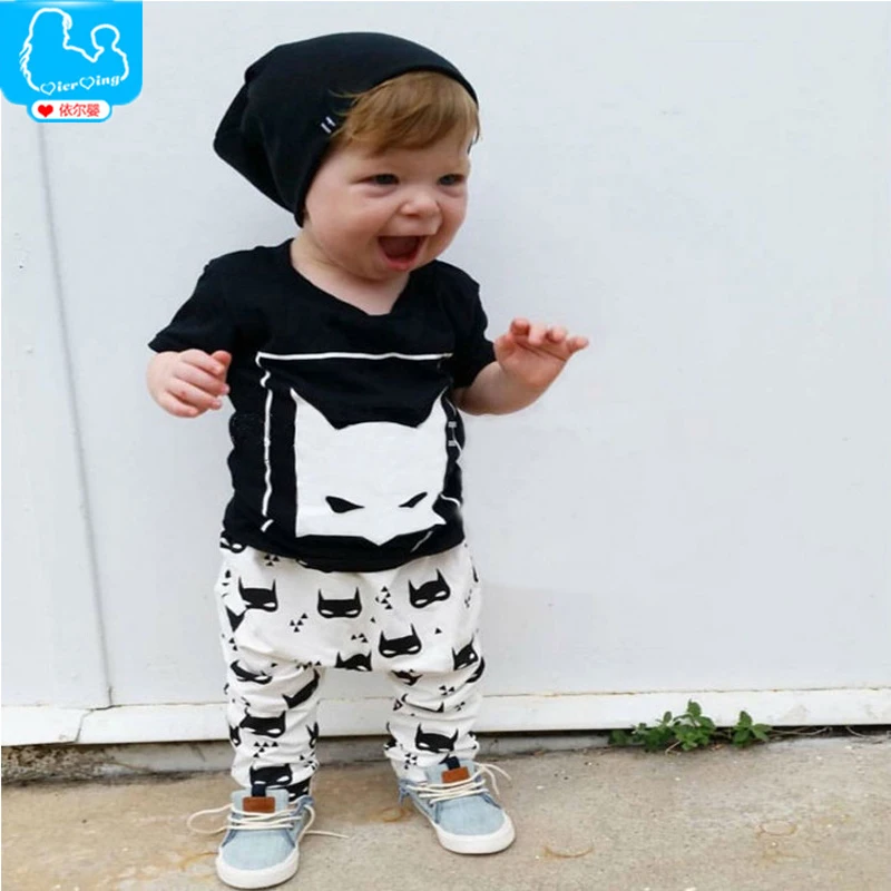 

2016 New Summer Baby Clothes Set Cartoon Cute Batman Print 2pc Short T-Shirt+Pants Kids Clothing Set Baby Outwear Infant Costume