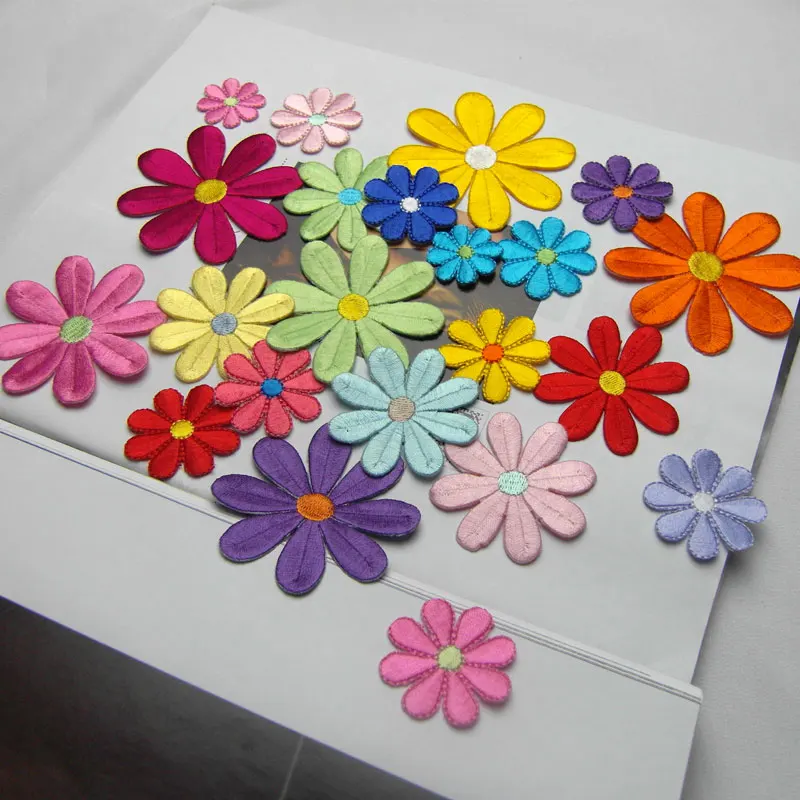 

Maxsin 2018 new fashion Embroidered Applique Flowers Patch Iron On Sew DIY Craft patches for Clothing Decor accessories
