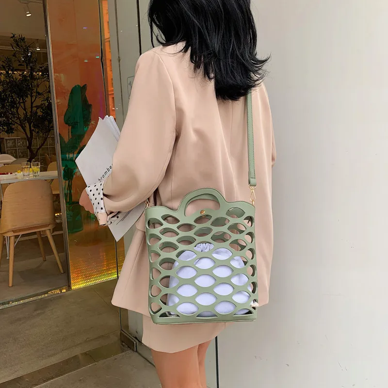 

Large Capacity Hollow out Bags for Women Luxury Handbags Compposite Crossbody Bags Messenger Shoulder Bag 2019 New ins Fashion