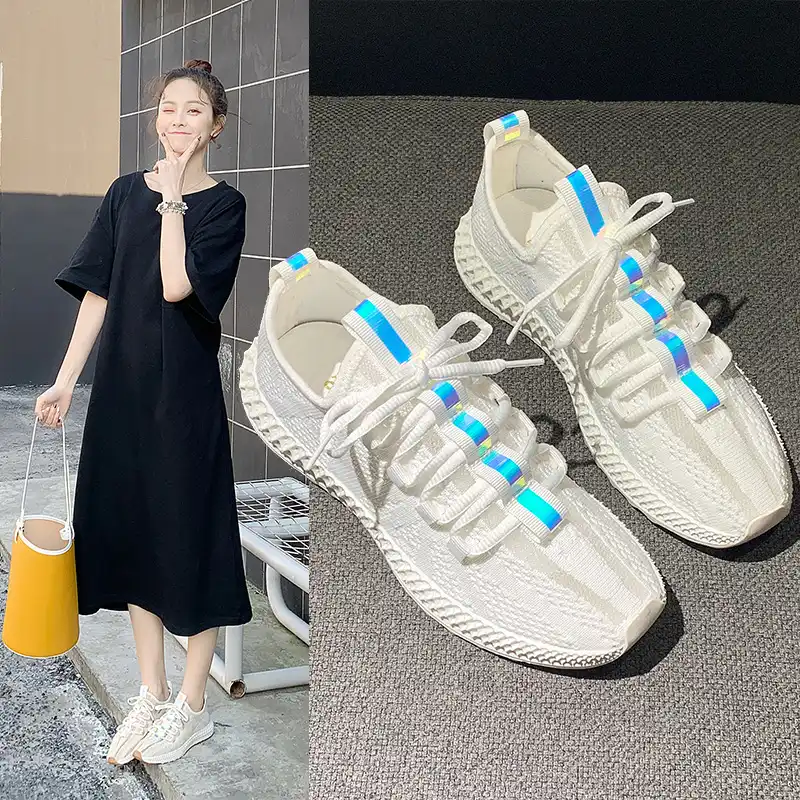 all white yeezys womens