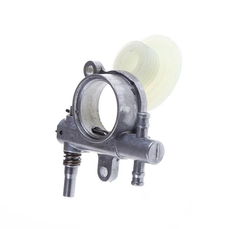 Oil Pump with Worm Drive Gear Tool Parts Replac For 25CC 38CC 2500/3800 Chainsaw