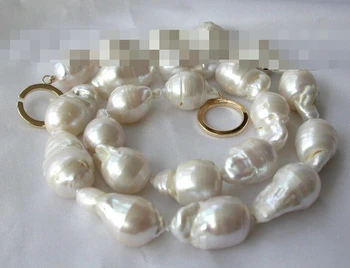 

02228 baroque white keshi reborn freshwater pearl necklace
