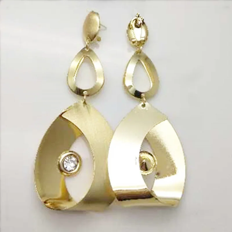 HTB1C_F9S3HqK1RjSZFPq6AwapXab
