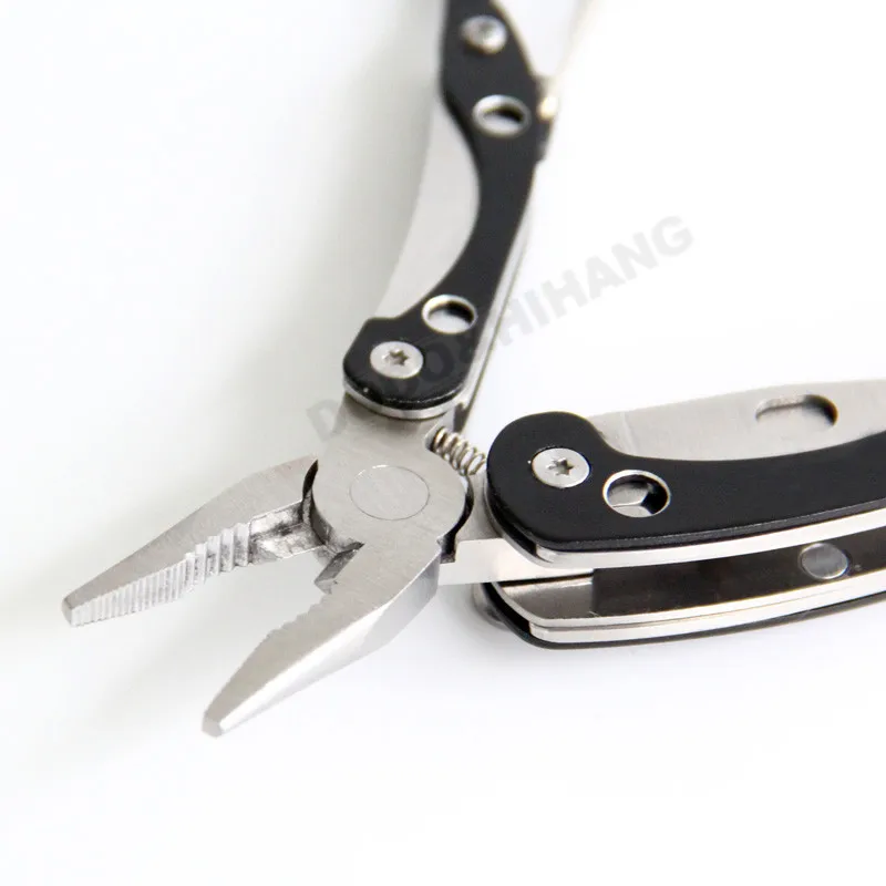 Mini Folding Plier Portable EDC Emergency Outdoor Hand Tools Screwdriver Knife Pliers Saw Survival Keychain Multifunction DAH021 (5)