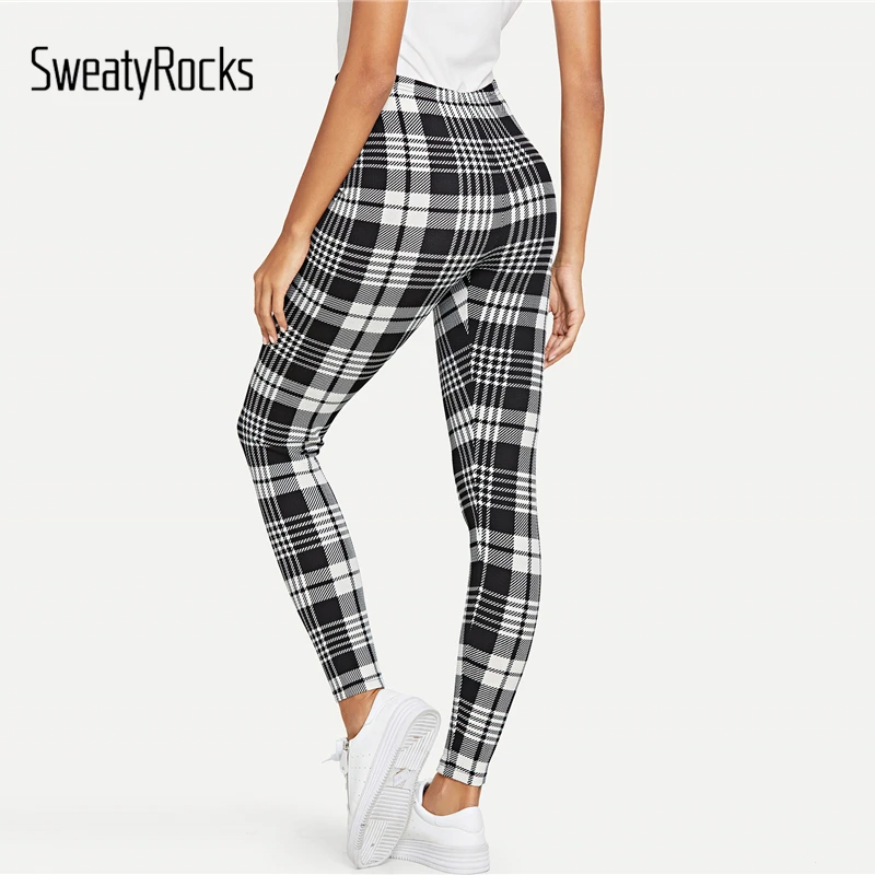 SweatyRocks фитнес Черно-Белые Клетчатые Леггинсы со средним обхватом талии леггинсы для тренировок осенние женские повседневные штаны и брюки