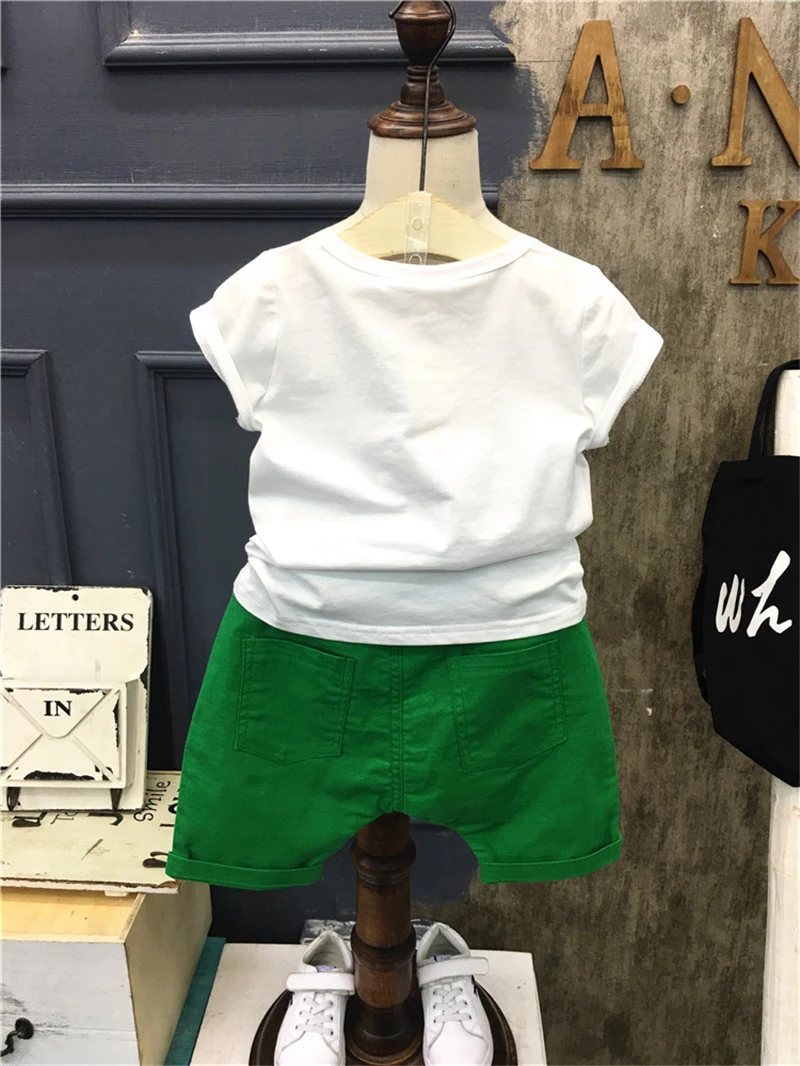 Летняя одежда для мальчиков Комплекты одежды для девочек Дети листьев футболка Короткие штаны 2 шт./компл. одежда для малышей из хлопка для отдыха, детский спортивный костюм