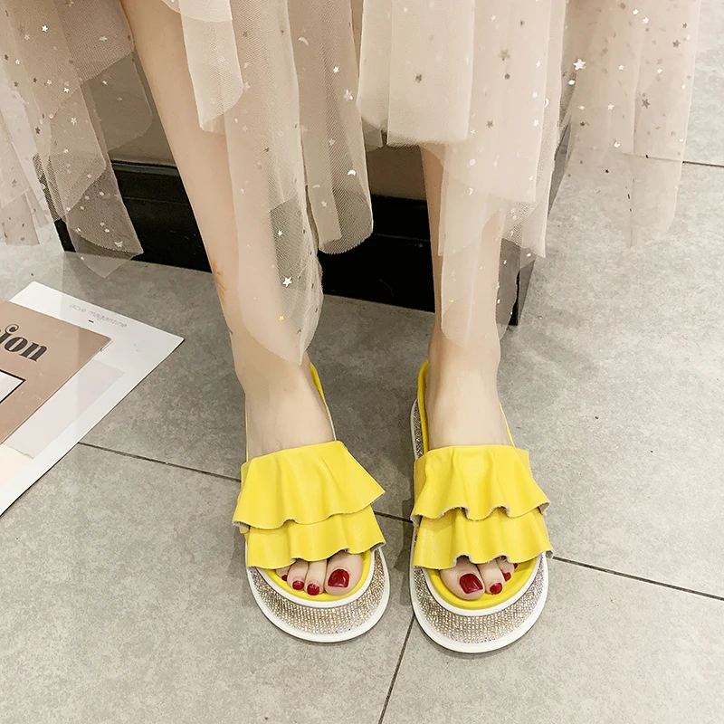 

Summer Women Fold Platform Slippers 2019 New Casual Wedge Beach Slippers Peep Toe Light Platform Sandals Women Slides Shoes