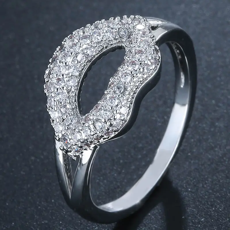 

Shine Round Finger Ring Creative Cute Hollow Romantic Woman Gold Silver Ladies Elegant Engagement Wedding Silver Lovers Ring