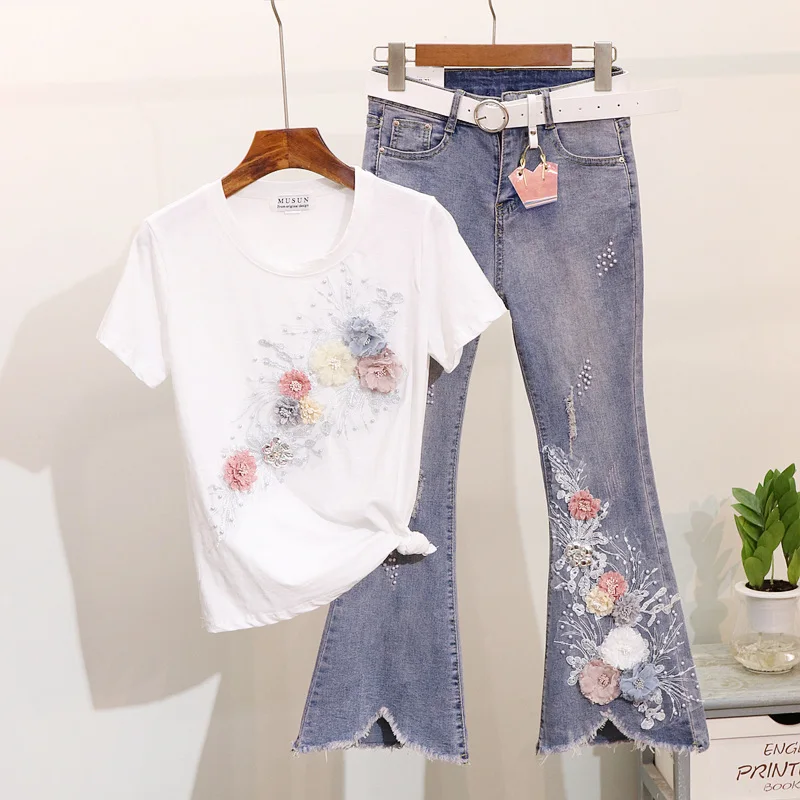 

Spring Summer Korean Flare Jeans Set Women Two Piece Set Beading Embroidery Flower Cotton T Shirt Tops Jeans Denim Trousers Suit