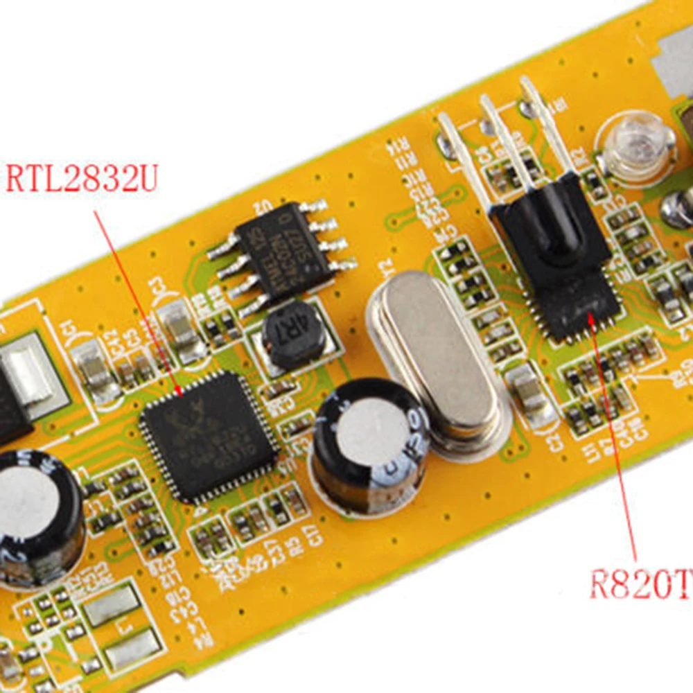 1 Набор цифровой ТВ тюнер USB 2 0 Ключ палка SDR приемник RTL2832U + R820T DVB T DAB FM высокое