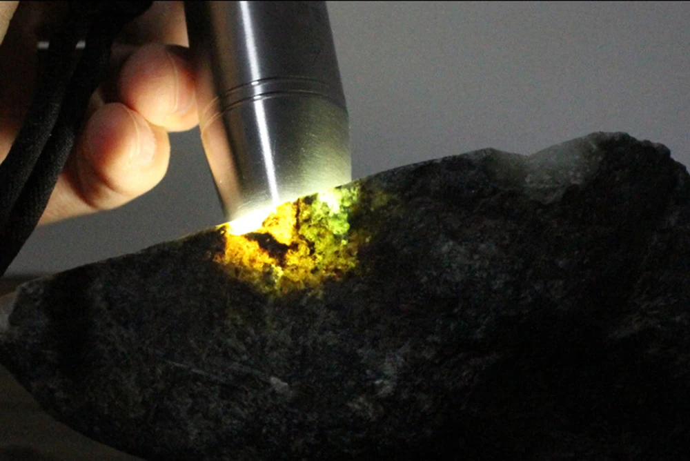 USB зарядка светодиодный светильник-вспышка ювелирный нефрит оценка желтый 365NM черный светильник УФ-фонарь с драгоценным камнем кри перезаряжаемый светодиодный Lanterna Pen Lampe