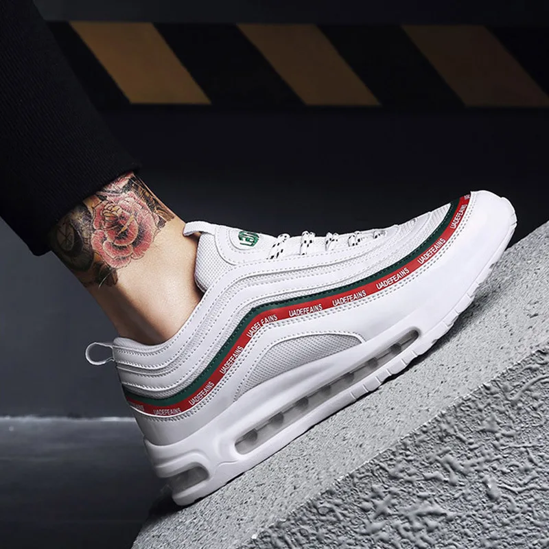 

Early spring 2019 men's running shoes bullet mens new mesh breathable full palm air cushion Joker sneakers JINBEILE